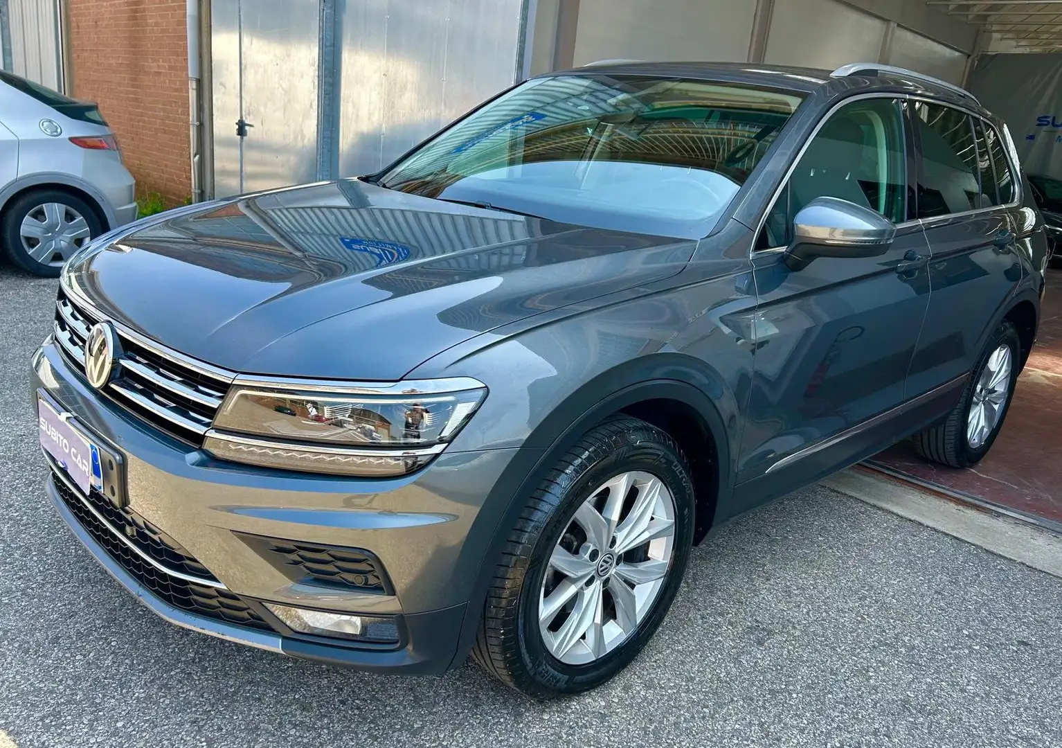 Volkswagen Tiguan Tiguan 2.0 tdi Advanced 4motion 150cv dsg Grigio - 2
