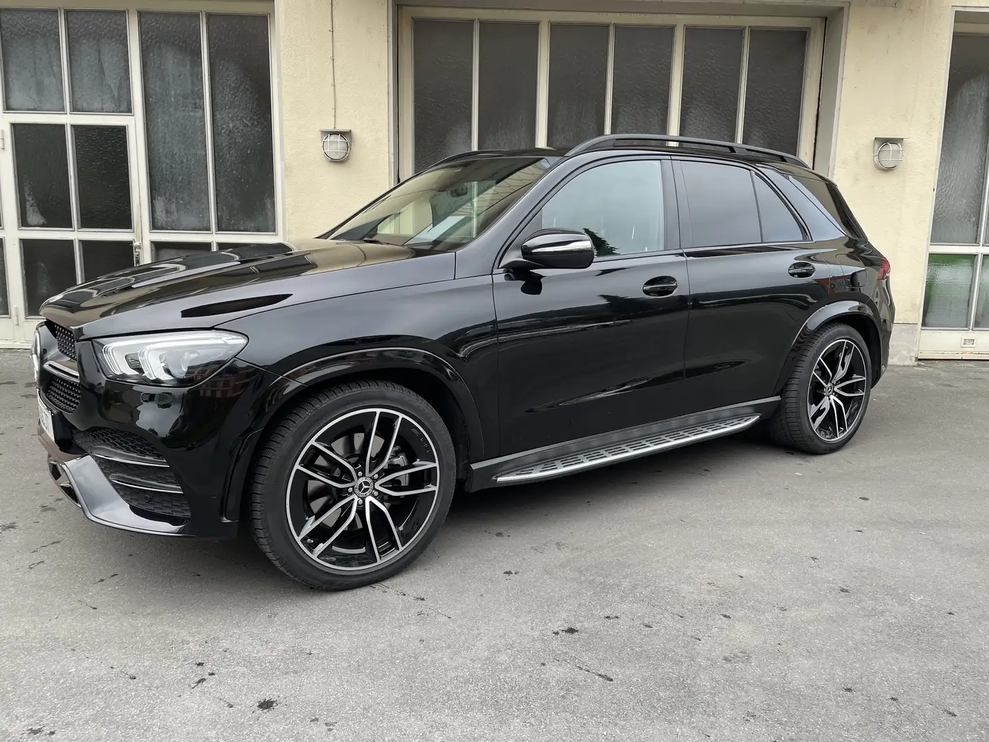 Mercedes-Benz GLE 350 e PHEV 4M | AMG | Pano | Night | 22“ | Garantie Schwarz - 2