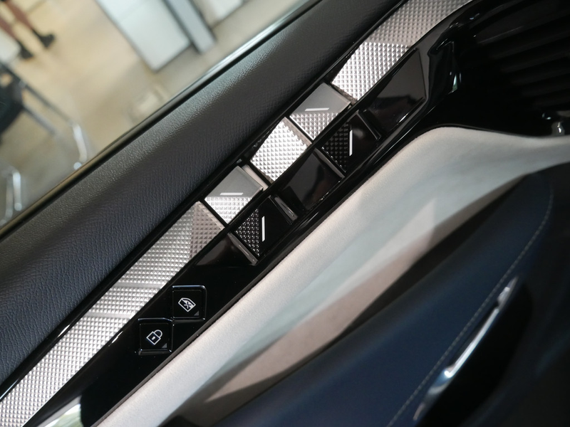 DS Automobiles DS 4 E-TENSE Jules Verne PDC SHZ NAVI ACC LED — photo 6