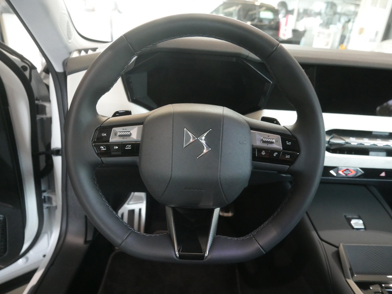 DS Automobiles DS 4 E-TENSE Jules Verne PDC SHZ NAVI ACC LED — photo 7
