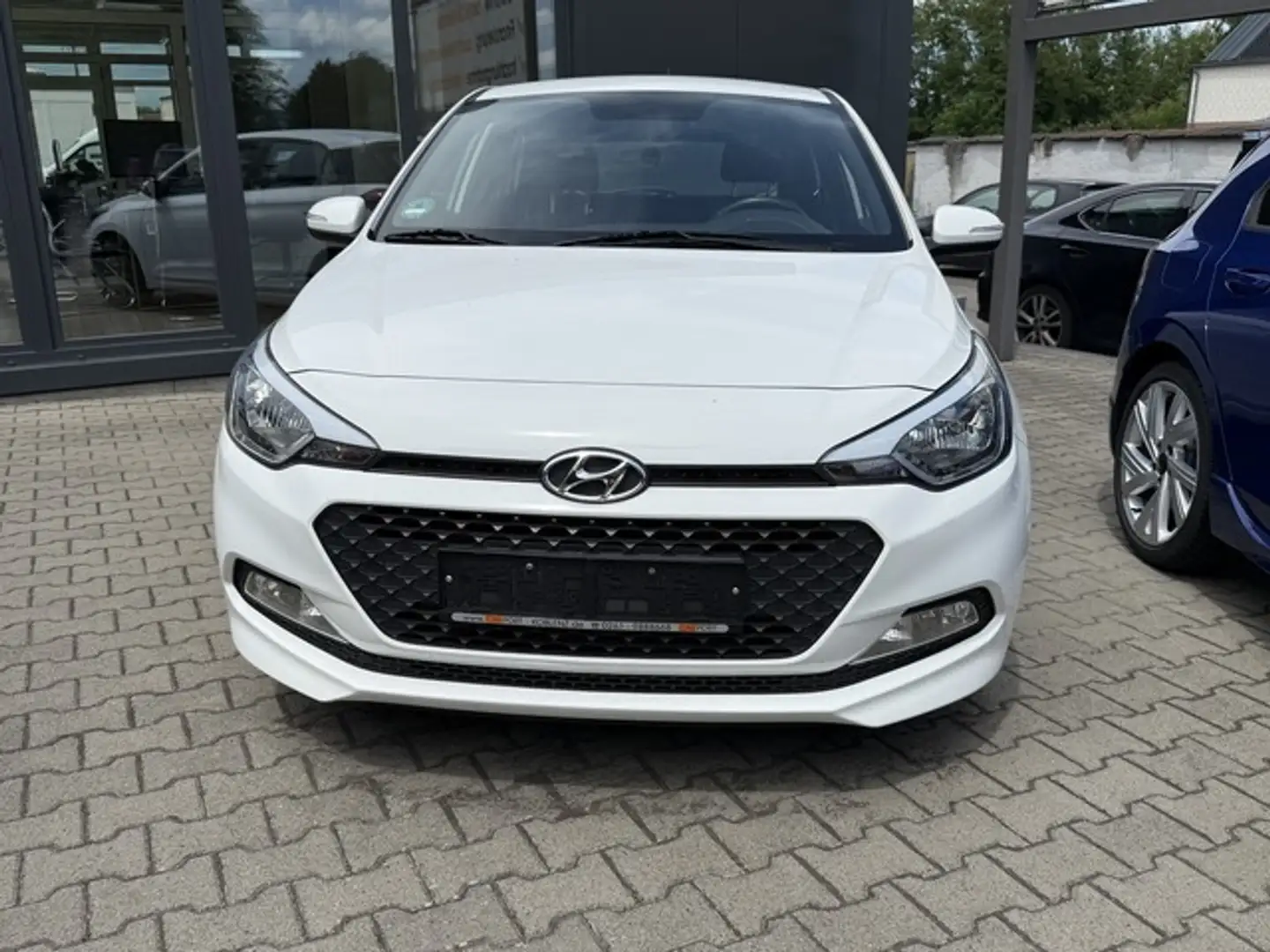 Hyundai i20 Yes! Navi - Sitzh. - Apple Carplay Blanc - 1