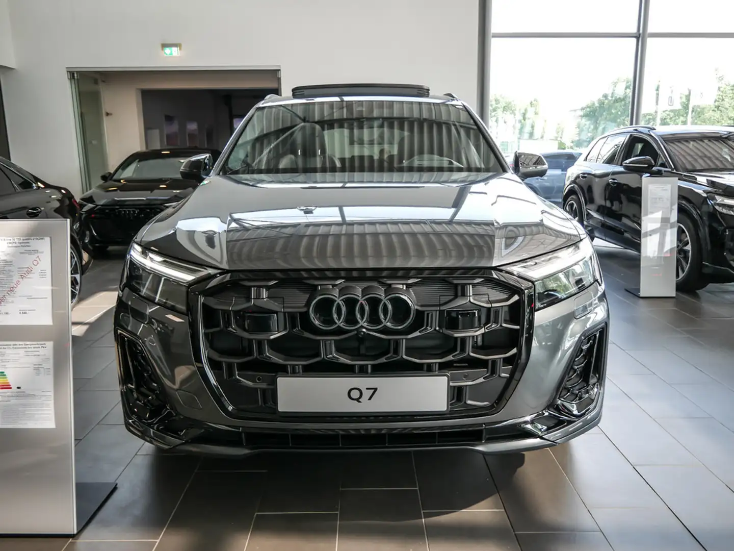 Audi Q7 50 TDI quattro S line PANO MATRIX-LED 360° siva - 2