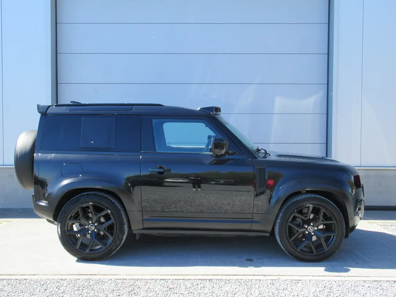 Land Rover Defender 90 D250 SE € 42.500 netto / Urban Pack / Black Pack / Lichte Vracht / .... — foto 2