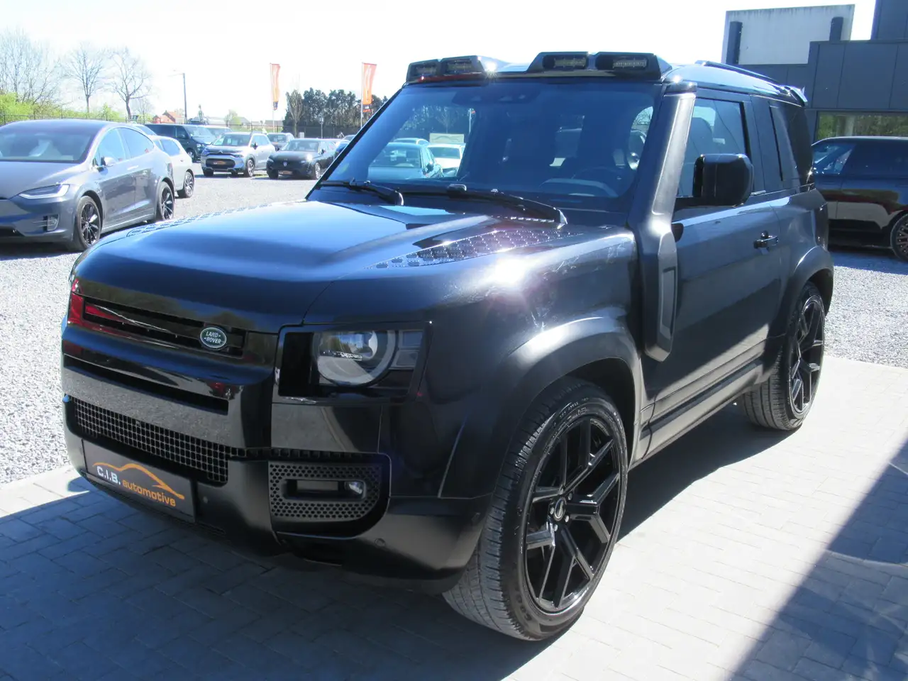 Land Rover Defender 90 D250 SE € 42.500 netto / Urban Pack / Black Pack / Lichte Vracht / .... — foto 6