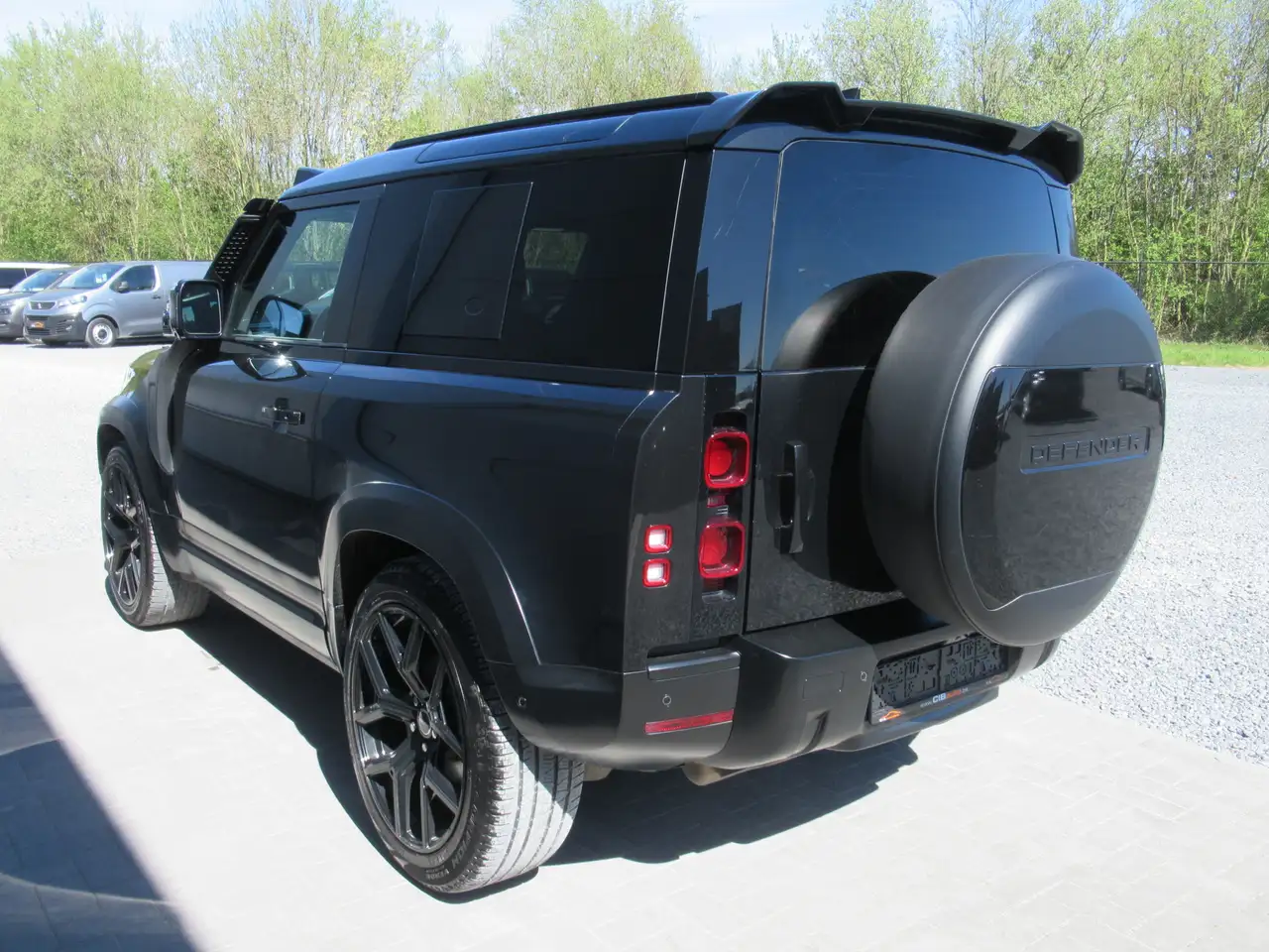 Land Rover Defender 90 D250 SE € 42.500 netto / Urban Pack / Black Pack / Lichte Vracht / .... — foto 5
