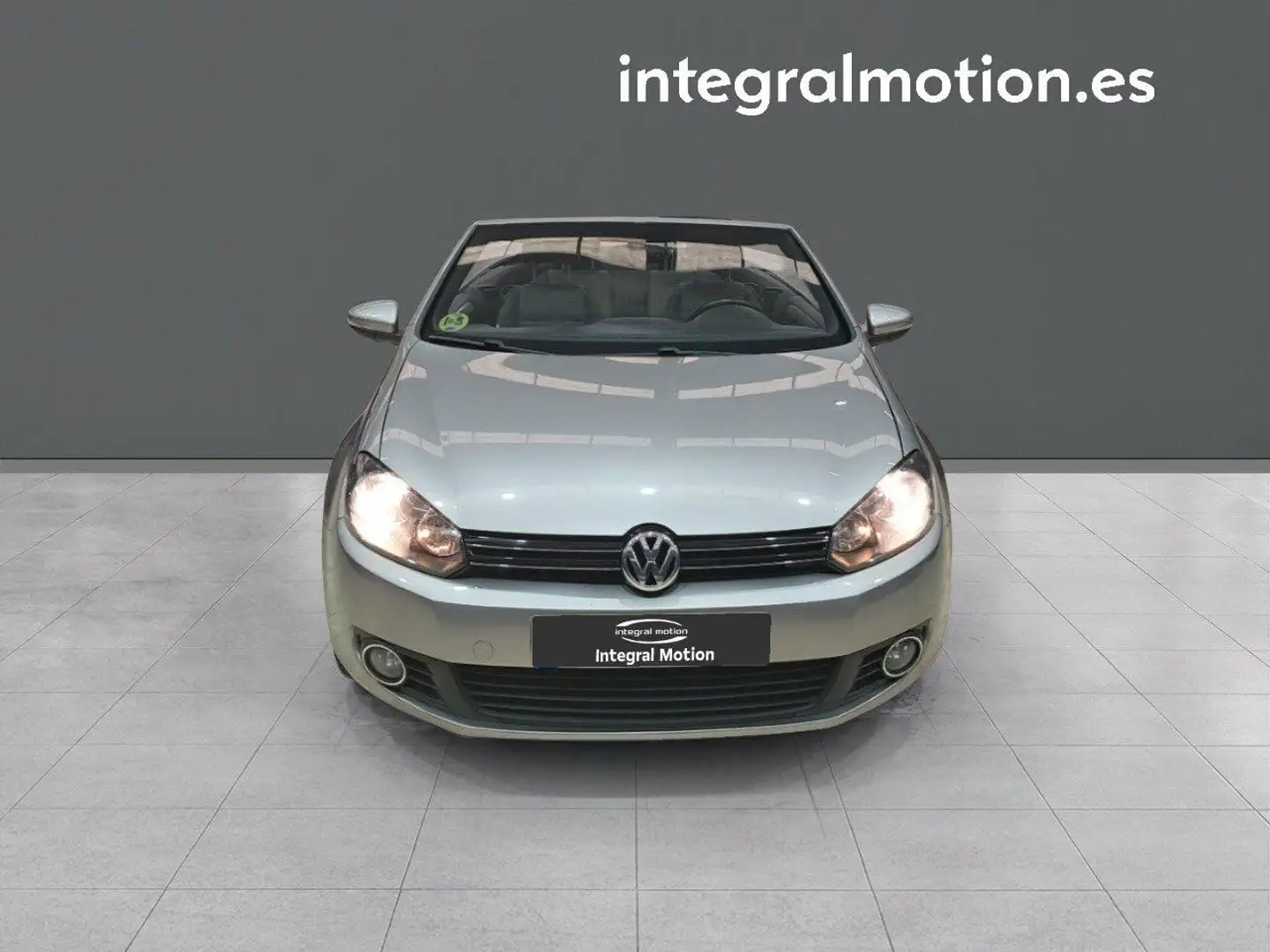 Volkswagen Golf Cabrio 1.6 TDI 105cv BlueMotion Tech Gris - 2