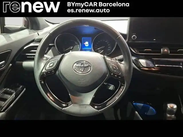 Toyota C-HR view 26