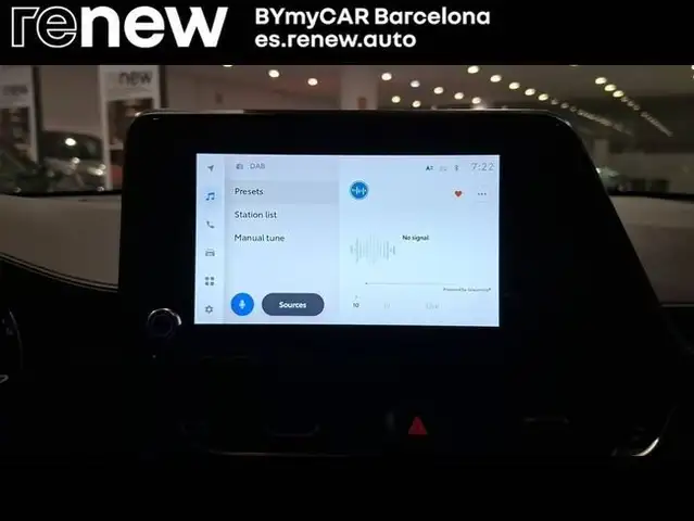Toyota C-HR view 14