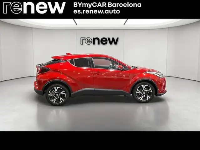 Toyota C-HR view 2