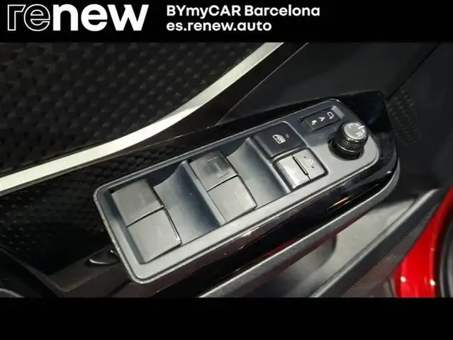 Toyota C-HR view 12