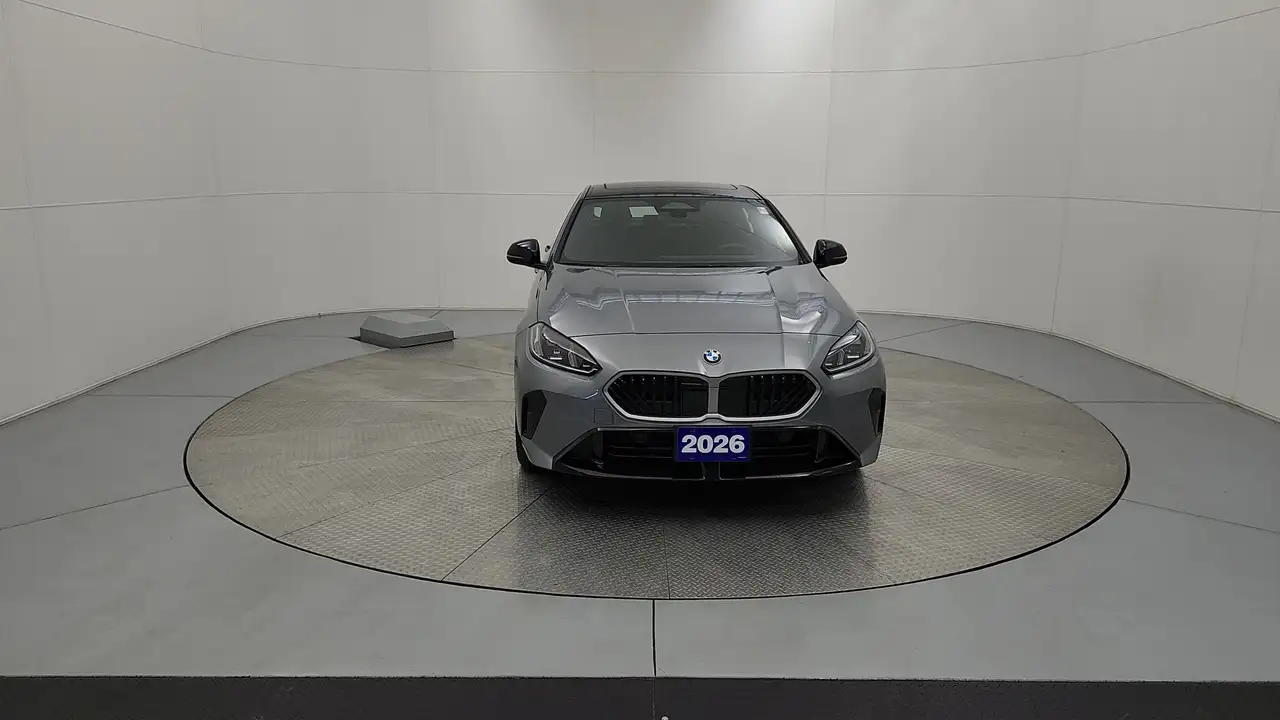 BMW 2 Series снимка BMW 2 Series