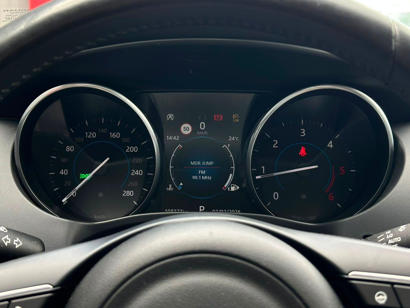Jaguar F-Pace 20d AWD SHZ#LH#FH#NAV#TEMP#SPUR#KEYLE#AHK — photo 13