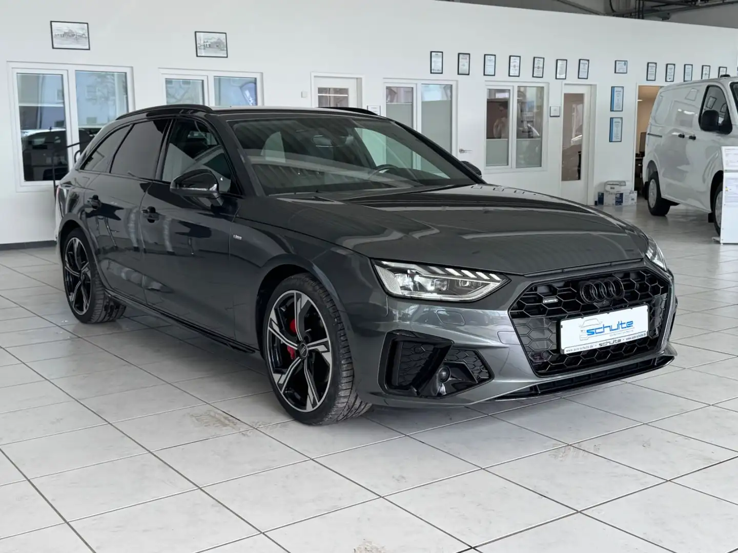 Audi A4 Avant 40 TDI quattro*S line*Virtual*360*Massa Grau - 2