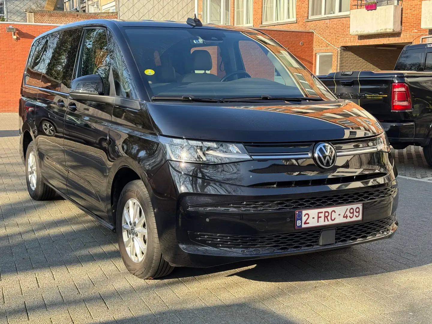 Volkswagen T7 Multivan Multivan DSG LÜ Life Noir - 2
