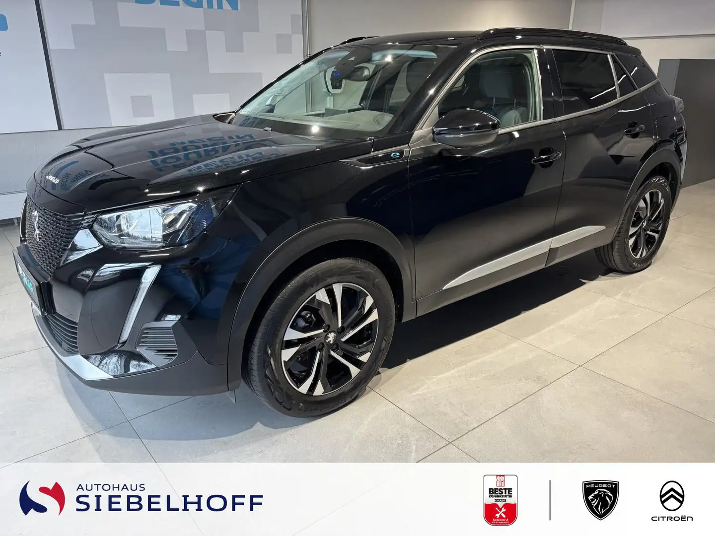Peugeot 2008 e-2008 Allure Pack Elektromotor 136 Schwarz - 1