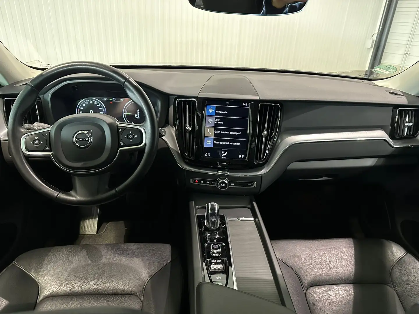 Volvo XC60 T8 Aut. Momentum ACC 360camera 390pk Noir - 2