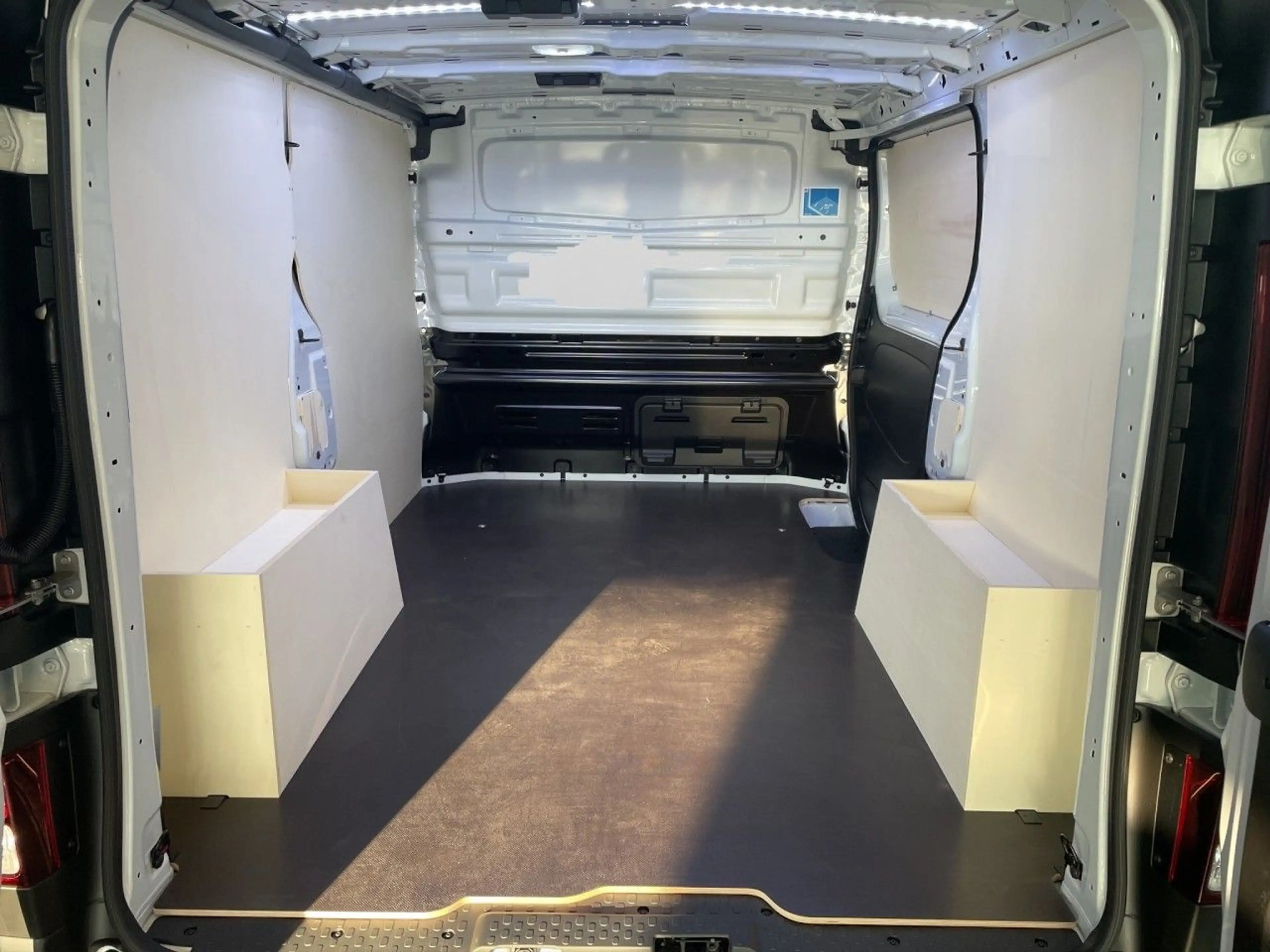 Renault Trafic Komfort L1H1 3,0t Blue dCi 130*LAGER* — photo 5