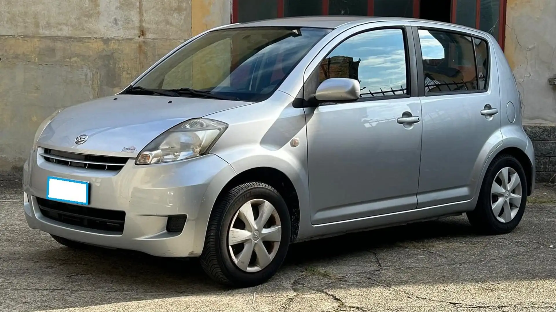 Daihatsu Sirion HIRO GREEN POWERED GPL Silber - 2
