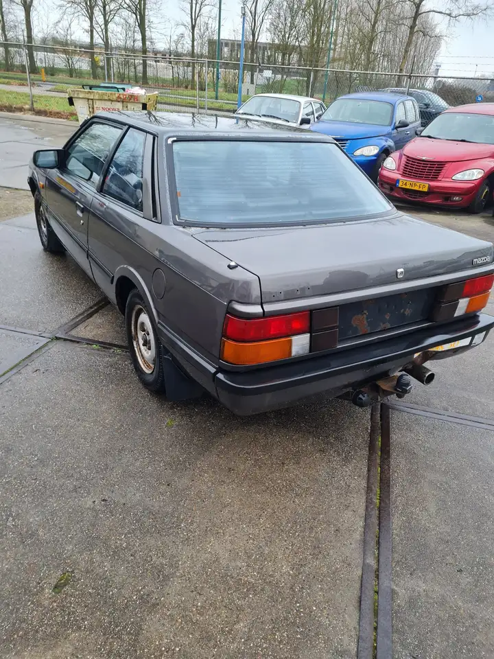 Mazda 626 GLX 2.0 coupe, foto 4