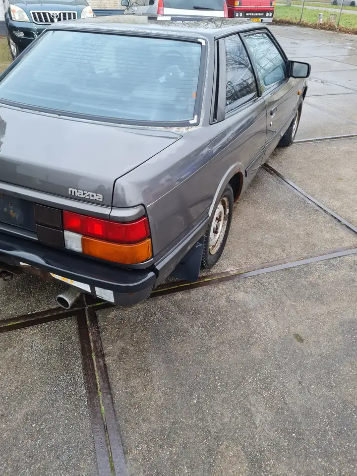 Mazda 626 GLX 2.0 coupe, foto 5