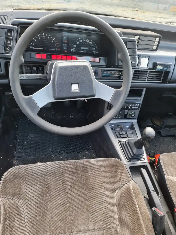 Mazda 626 GLX 2.0 coupe, foto 6