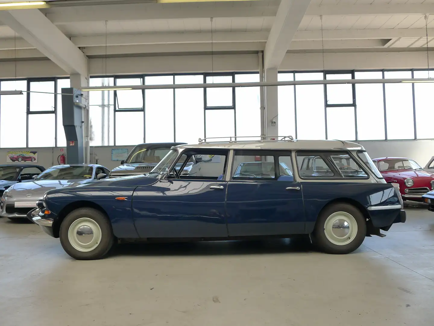 Citroen DS ID 19 Break Famille, toller daily driver Bleu - 1
