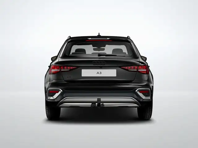 Audi A3 view 4