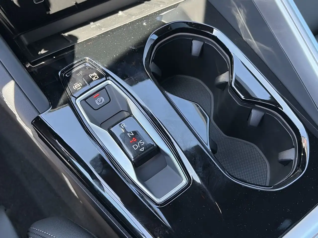 Audi Q5 снимка Audi Q5