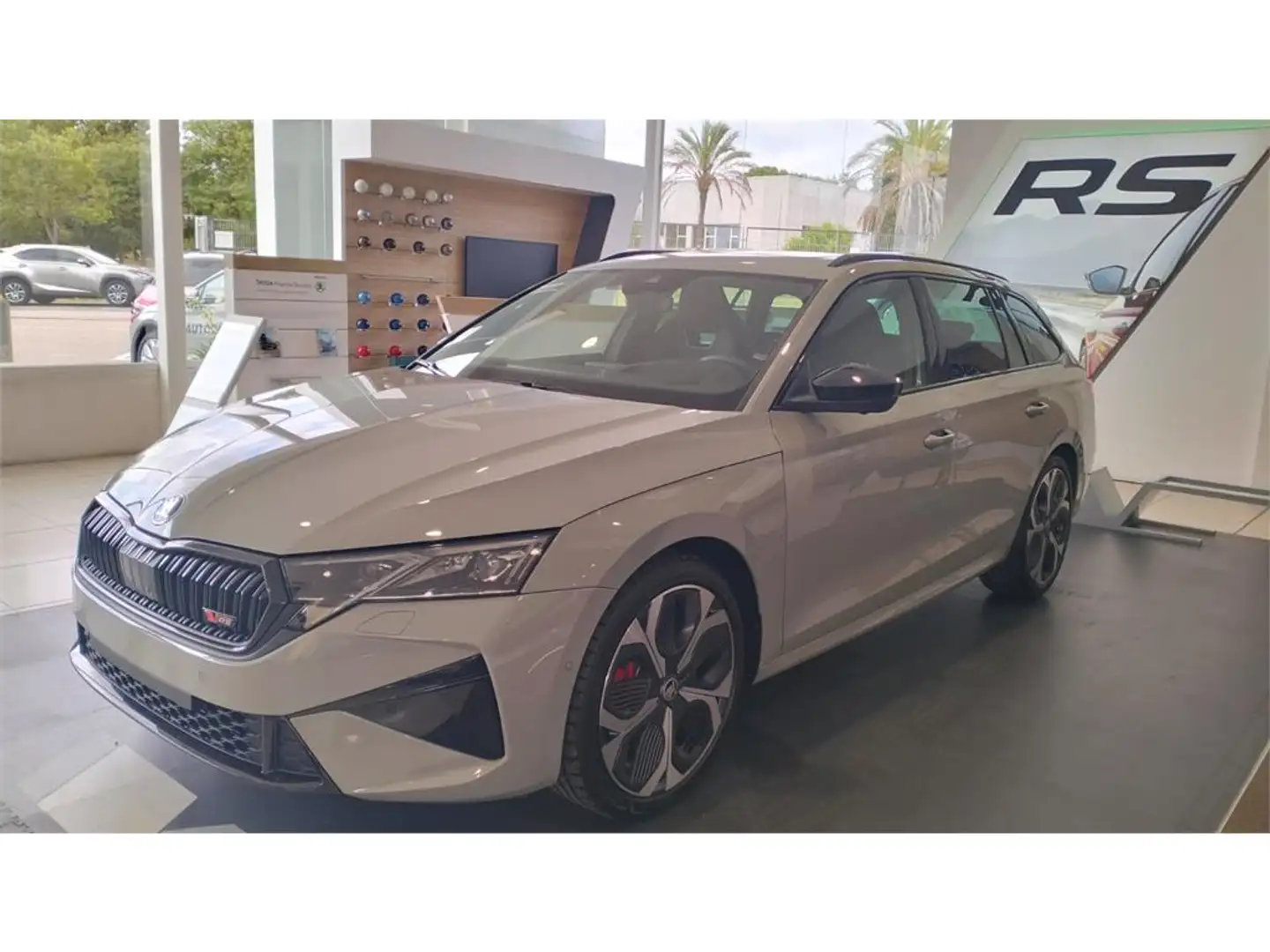 Skoda Octavia Combi 2.0 TSI RS DSG7 195kW - 2