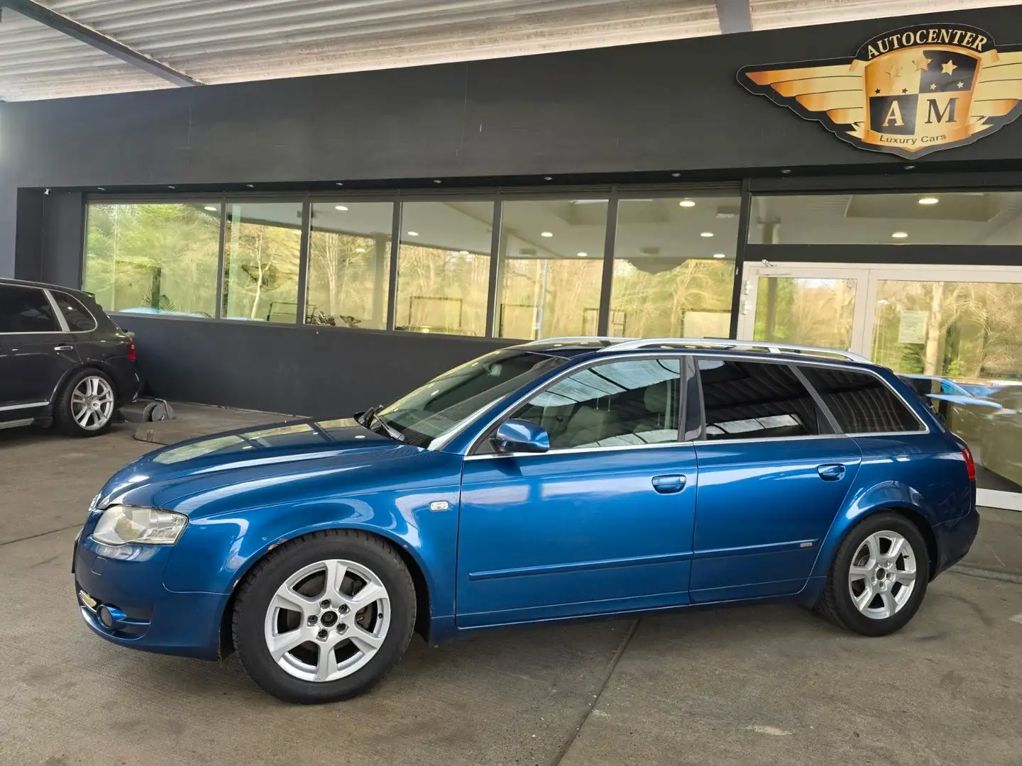 Audi A4 Avant 2.0 TDI S-Line AUTOMATIK NAVI/XENON/AHK Bleu - 2