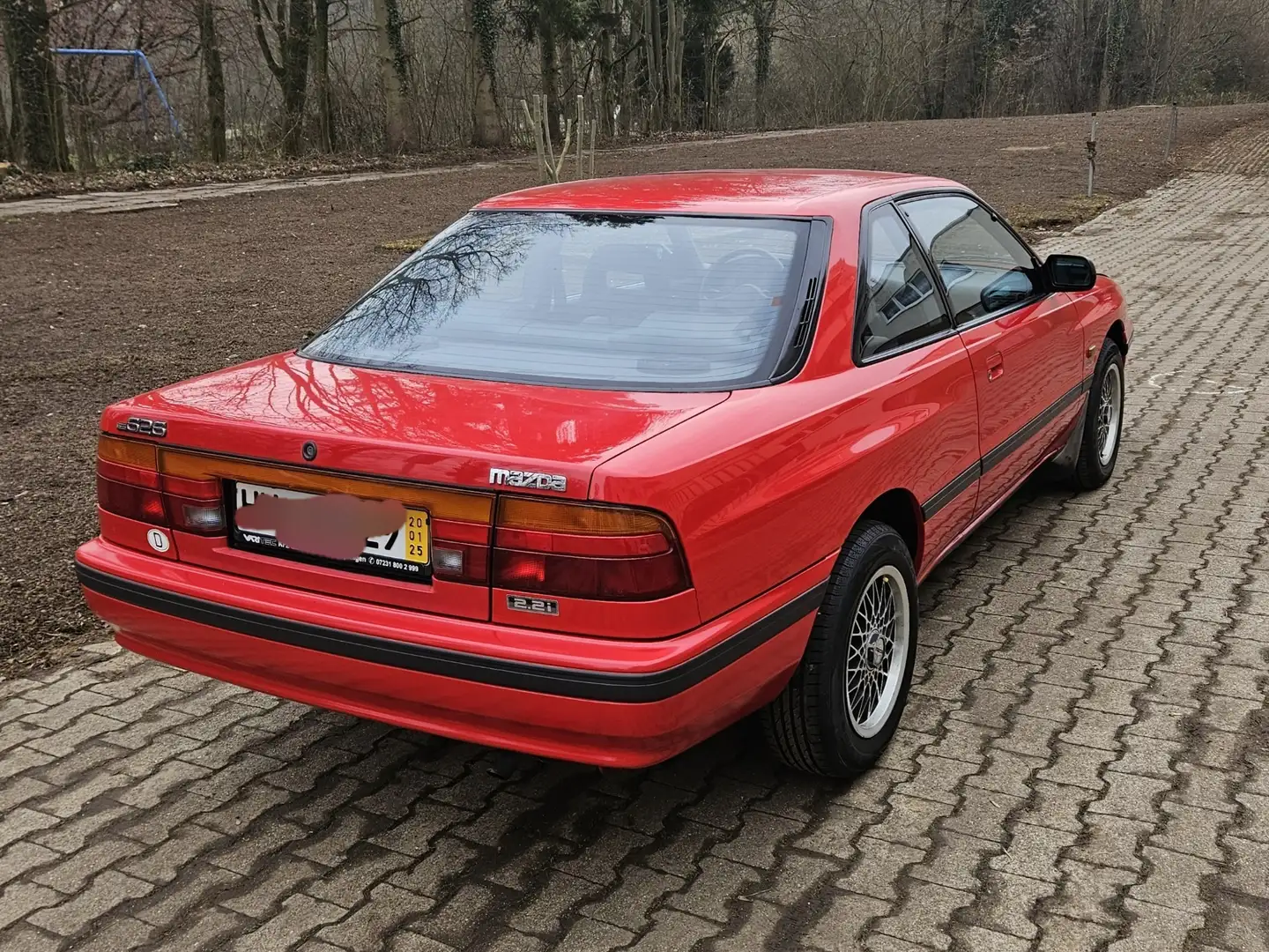 Mazda 626 2.2i 12V GLX Rot - 2
