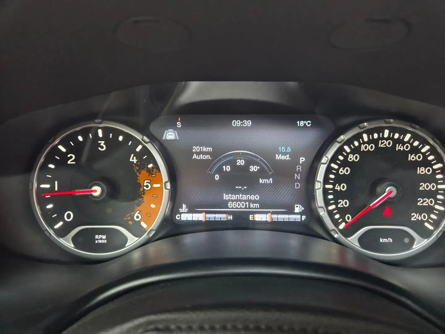 Jeep Renegade 1.6 Mjt DDCT 120CV Limited Bleu - 2