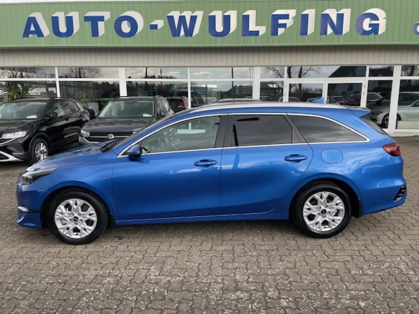 Kia Ceed SW / cee'd SW 1.5T-GDI DCT Vision Kamera Navi LED-SW Kék - 1