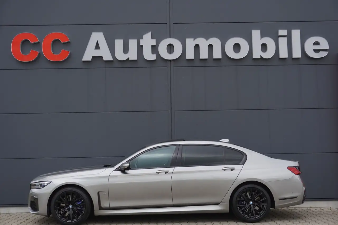 BMW 730