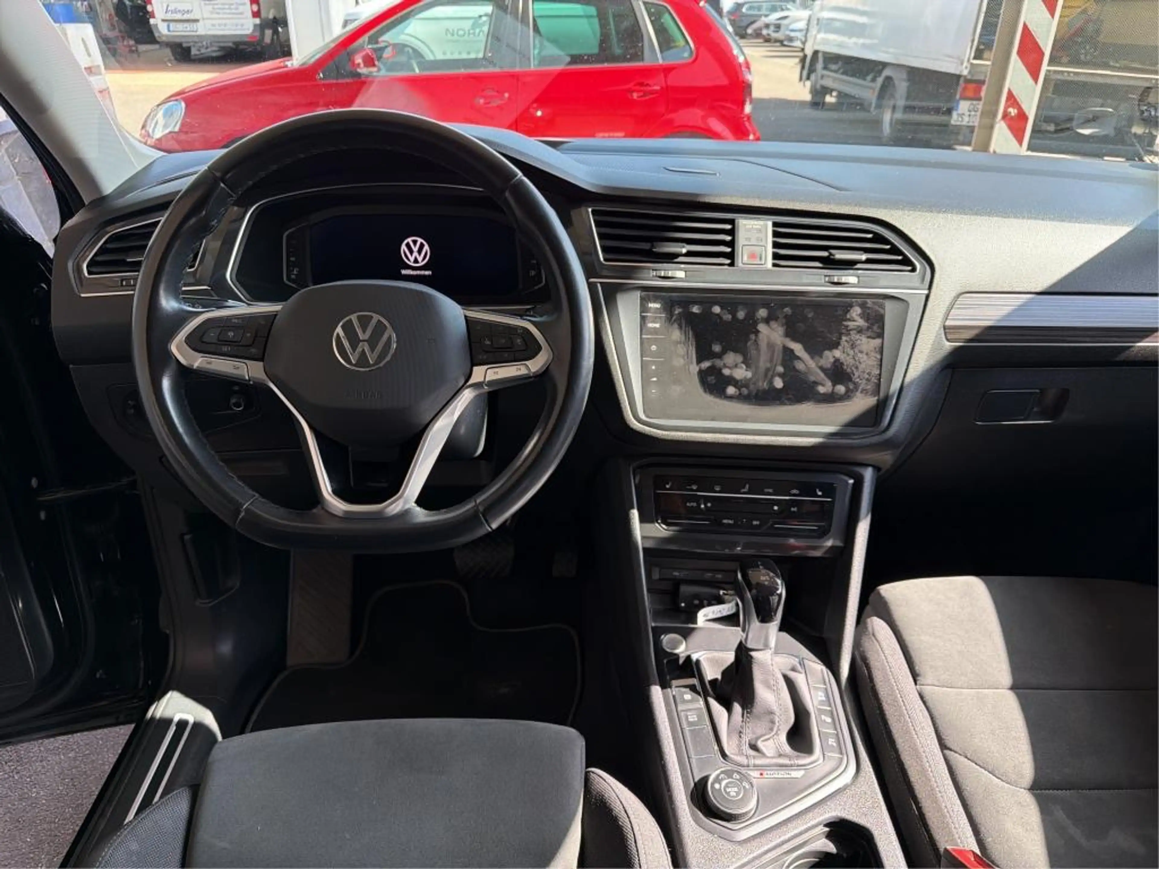 Volkswagen Tiguan Allspace Elegance 4Motion *PANORAMA*19Zoll*Head-Up*DCC*CarPlay* — photo 8