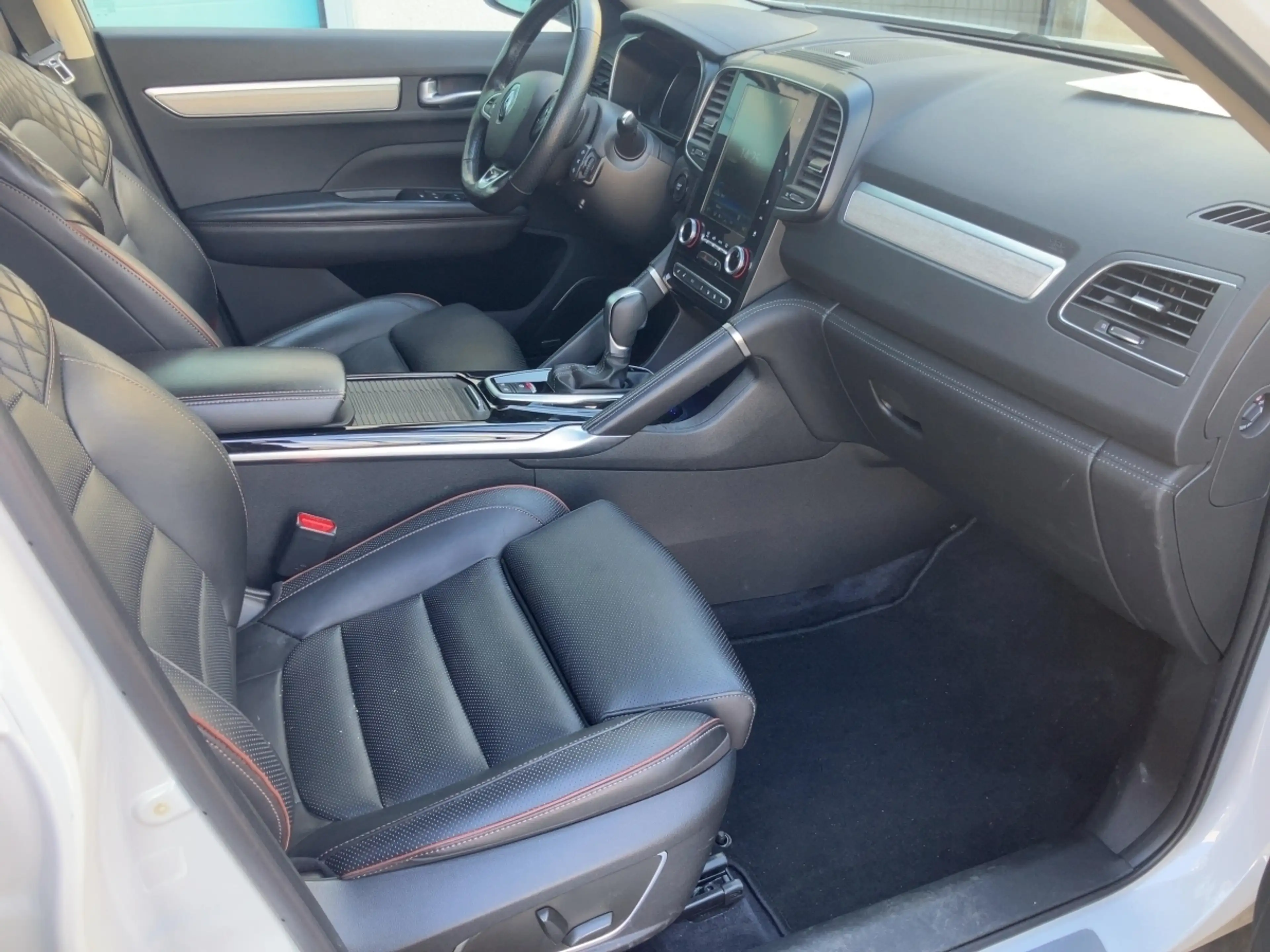 Renault Koleos INITIALE PARIS dCi 185 4WD X-tronic — photo 10