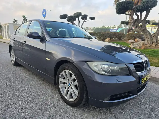 BMW 320 320d