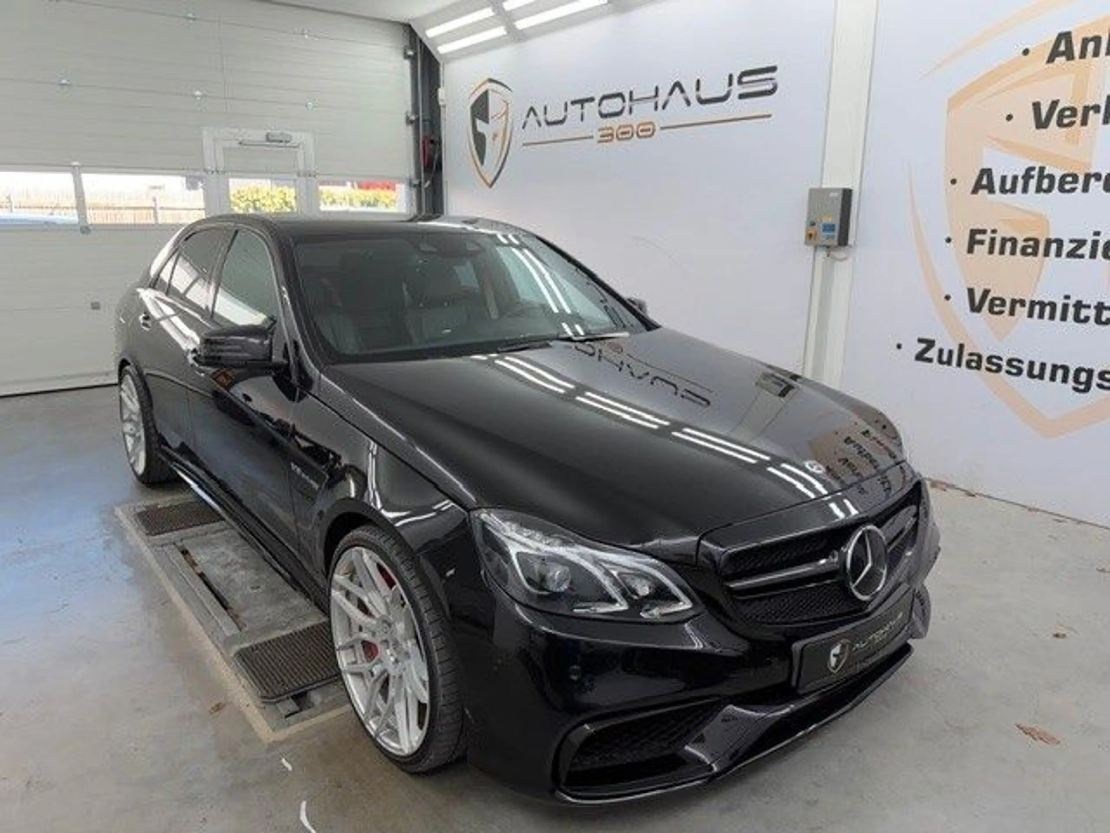 Mercedes-Benz E 63 AMG S 4Matic NAVI ACC MFL MEMORY RFK SHZ — photo 3