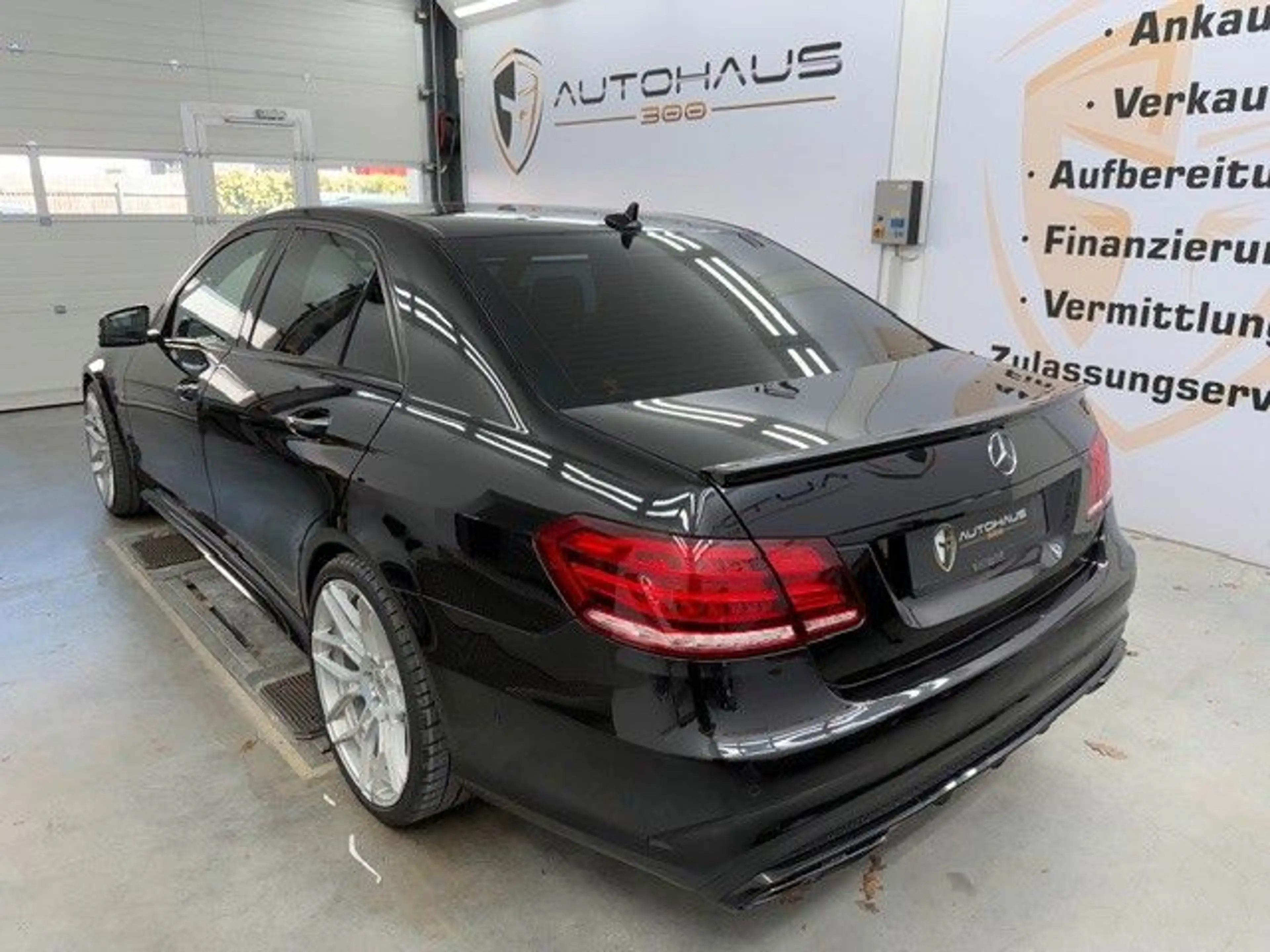 Mercedes-Benz E 63 AMG S 4Matic NAVI ACC MFL MEMORY RFK SHZ — photo 6