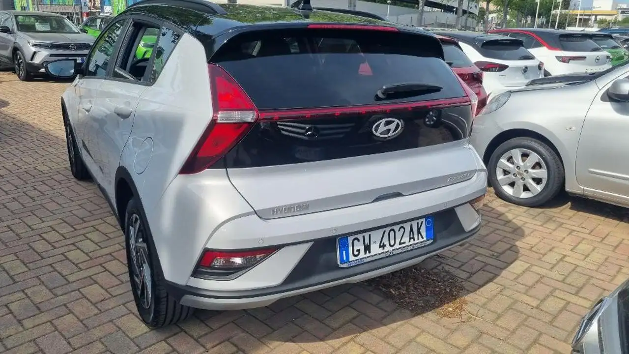 Hyundai BAYON 1.0 T-GDI MT XLine 12