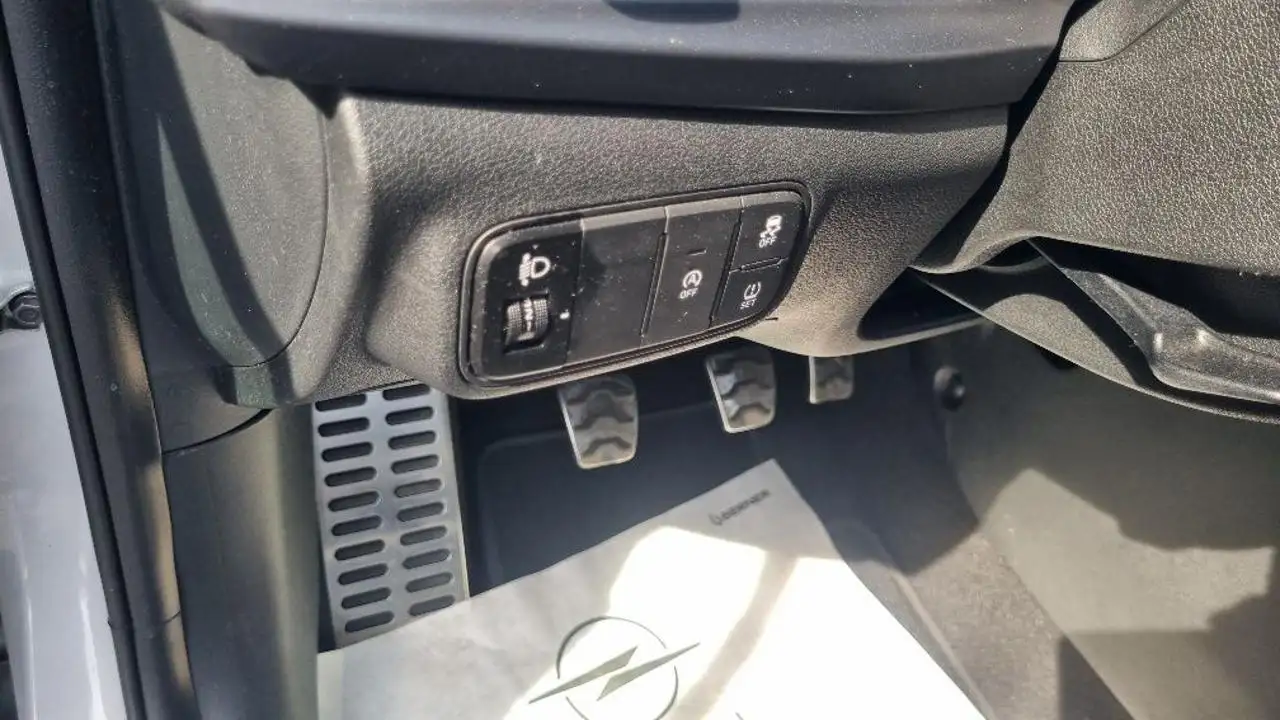 Hyundai BAYON 1.0 T-GDI MT XLine 20