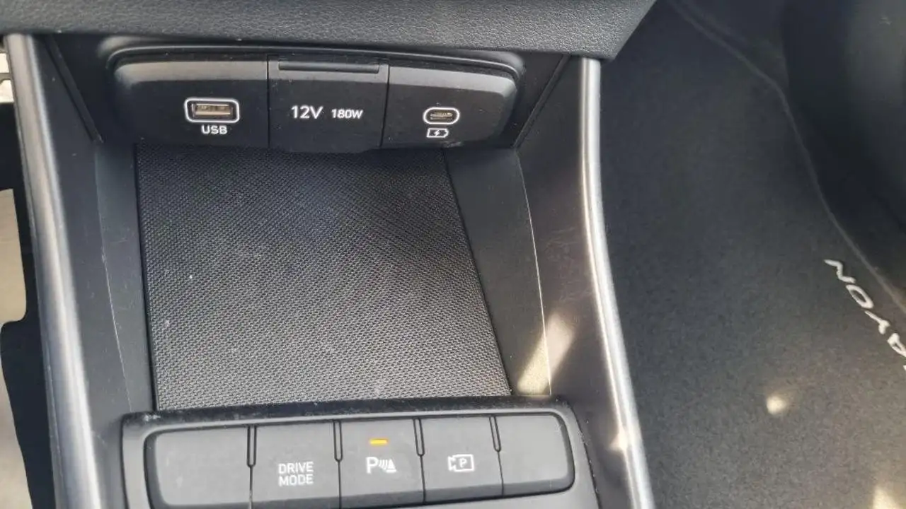 Hyundai BAYON 1.0 T-GDI MT XLine 29