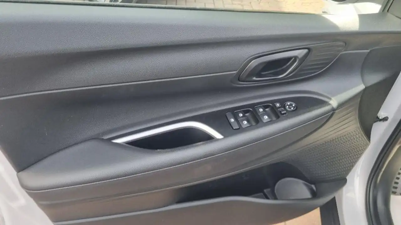 Hyundai BAYON 1.0 T-GDI MT XLine 19