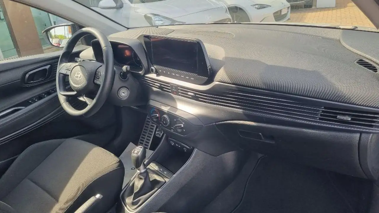 Hyundai BAYON 1.0 T-GDI MT XLine 8