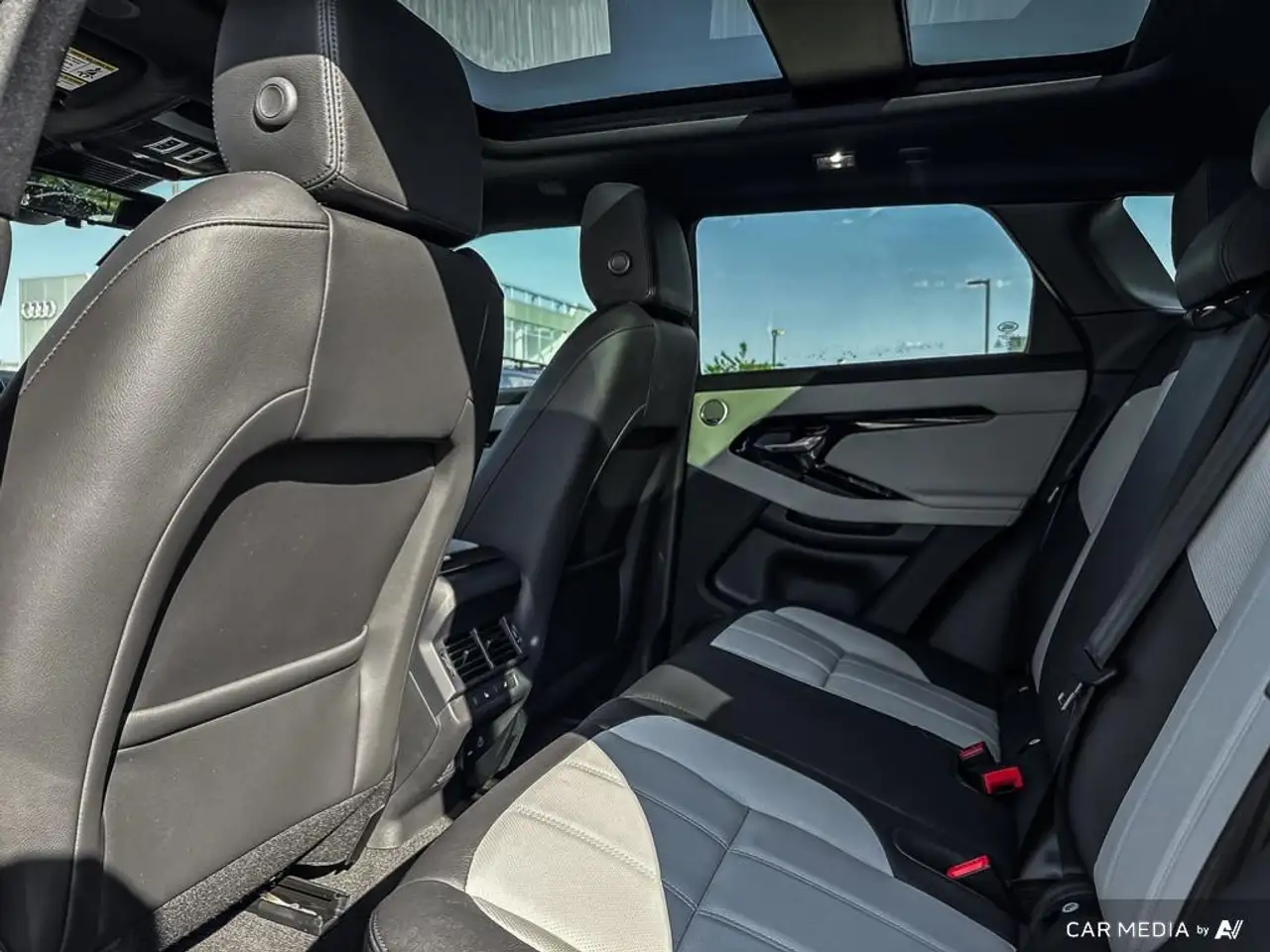 Land Rover Range Rover Evoque снимка Land Rover Range Rover Evoque