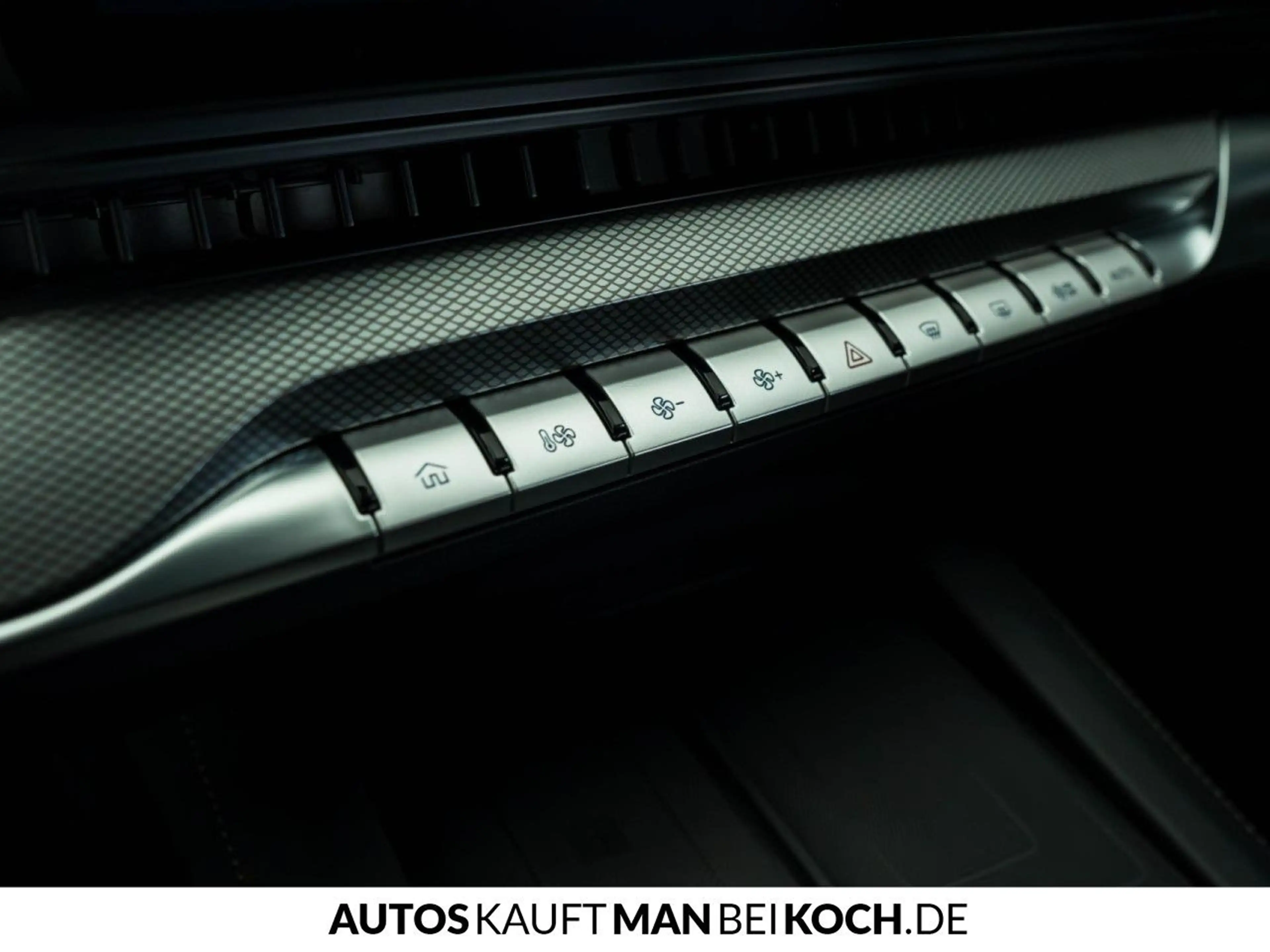 MG MGS9 PHEV Premium 26 Pano SHZ Nav Massage Head Up — photo 14