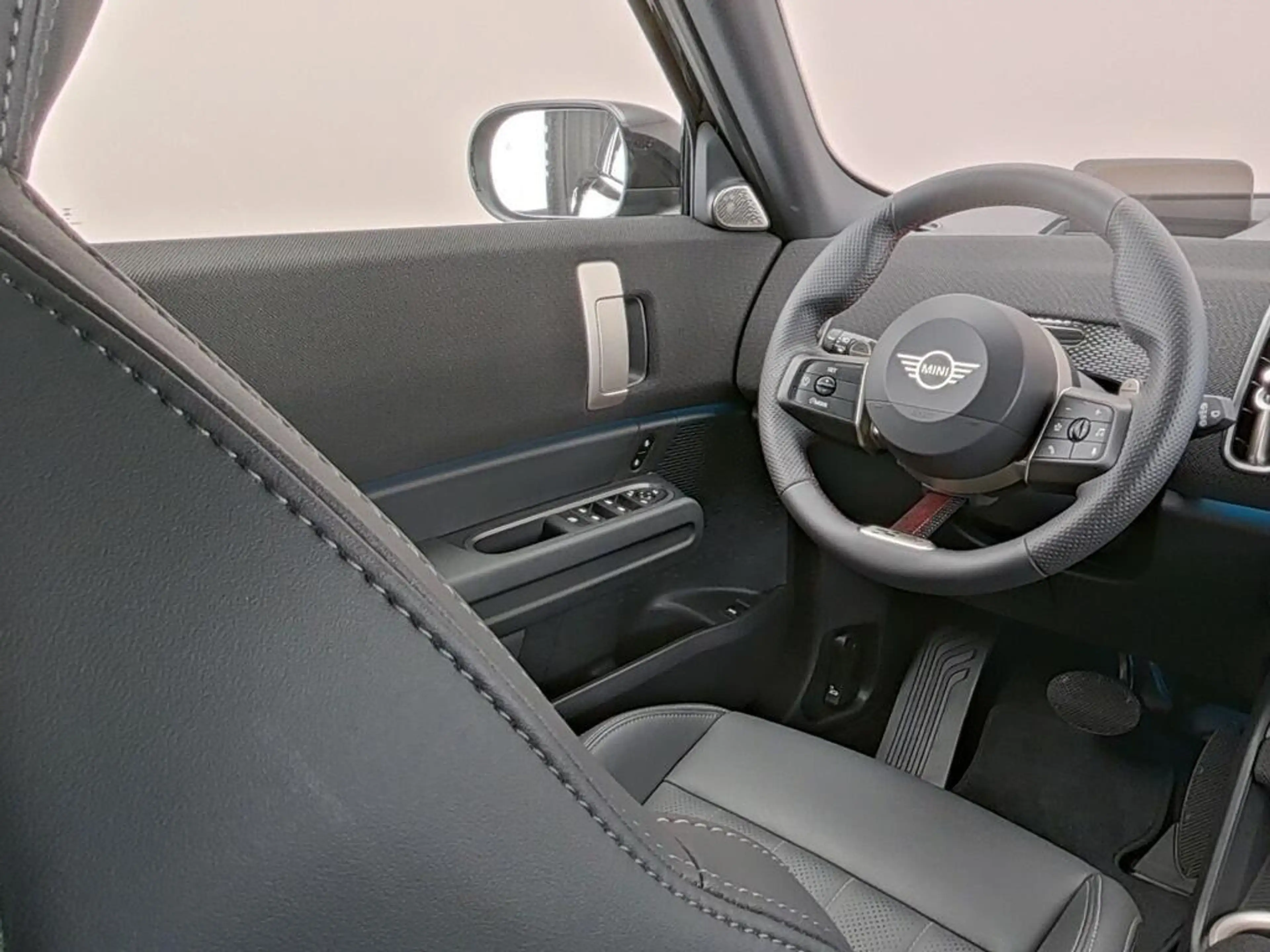 MINI John Cooper Works Countryman 1.5 C L — photo 4