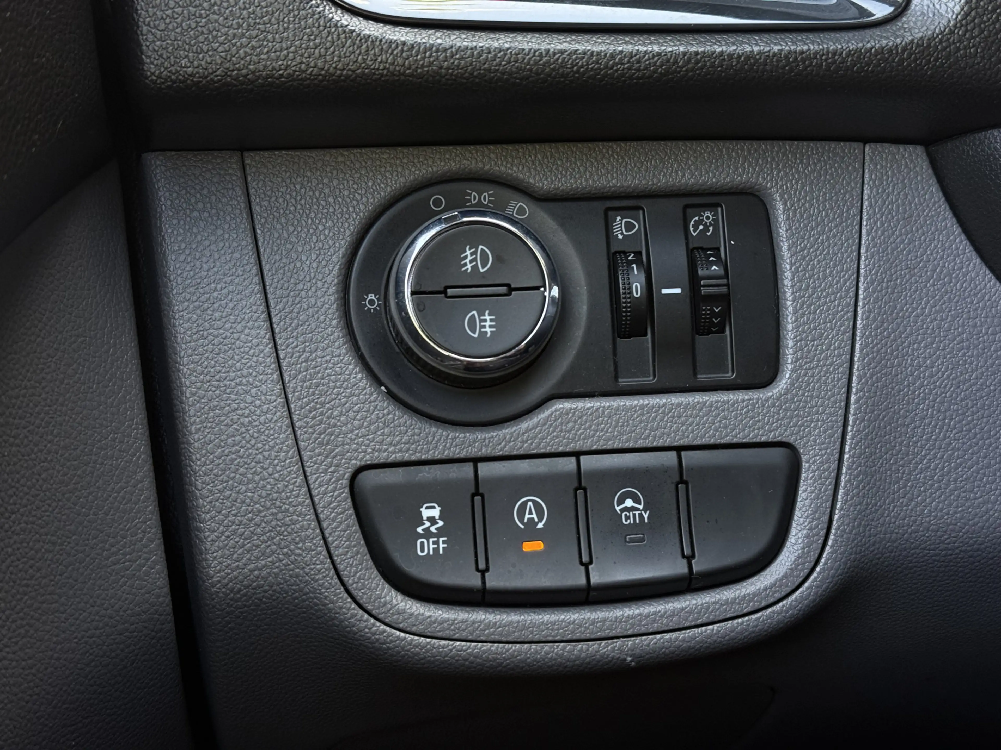 Opel Karl 1.0 ecoFLEX Innovation | stoelverwarming | stuurve — photo 28