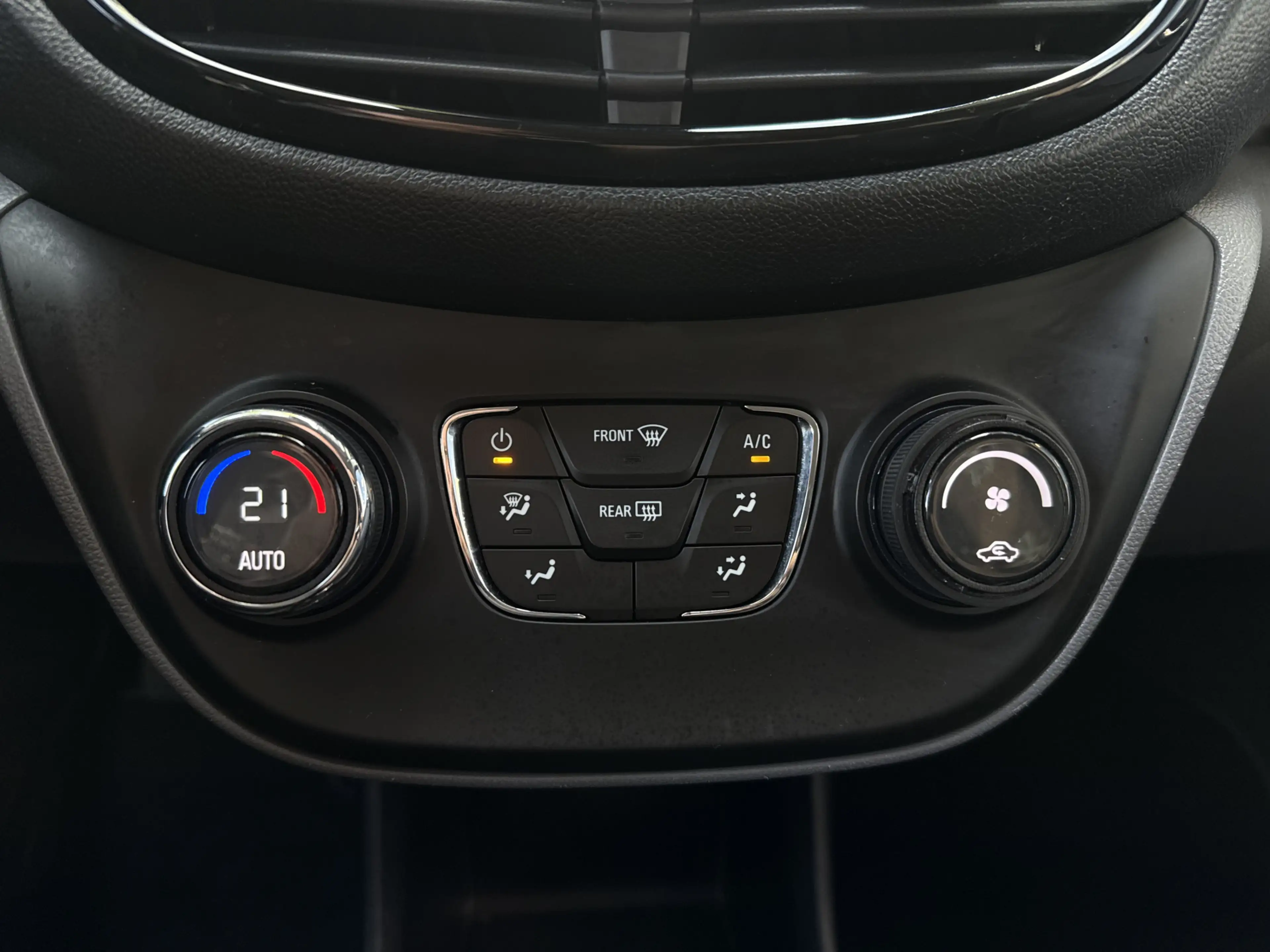 Opel Karl 1.0 ecoFLEX Innovation | stoelverwarming | stuurve — photo 25