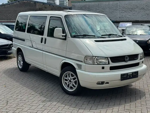 Volkswagen T4 Caravelle 2,5-l-Diesel TDI 111kW